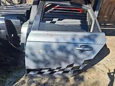 moj auto: AUDI A4 B8 ZADNJA LEVA VRATA SIVA BOJA | vrata su ne ostecena — 2