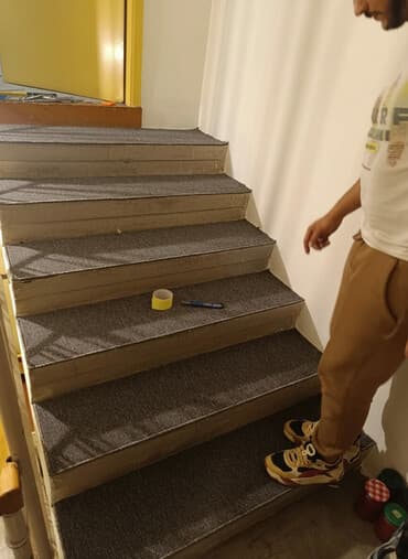 iznajmljivanje mesalice za beton beograd: Usluga oblaganja stepeništa tepisonom - Profesionalno merenje — 1