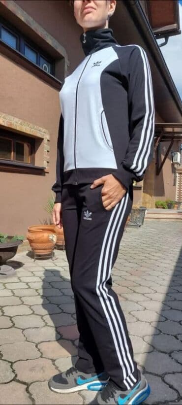 jakne sa prirodnim krznom: Adidas, L (EU 40), Prugasti, bоја - Crna — 4