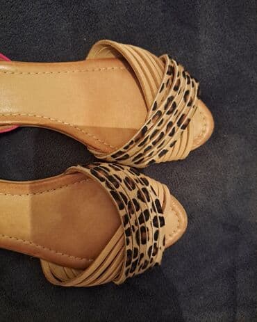 c a kupaći kostimi za punije dame: Sandals, 39 — 3
