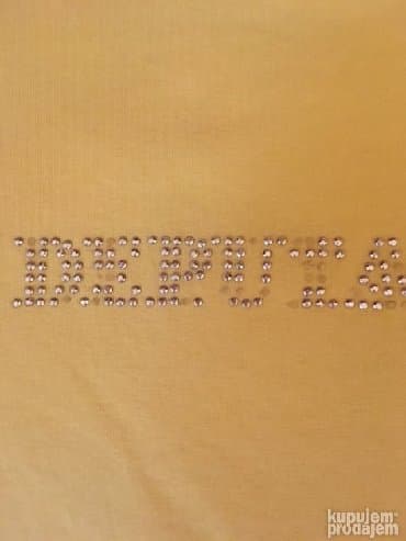 mrezaste pantalone sa cirkonima: Original majca De Puta Madre žute boje sa cirkonima. Dužina majce — 5