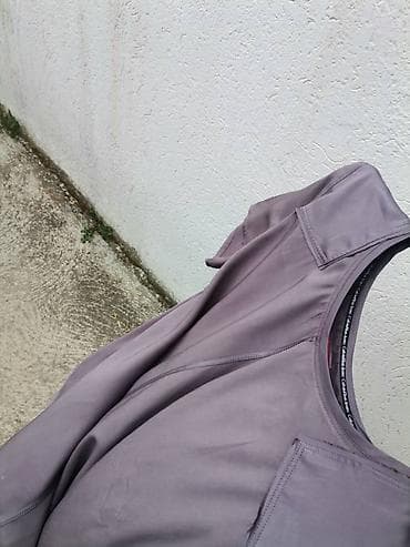 Prelepa svilenkasta Calvin Klein majica. Veličina L. U odličnom