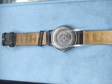 Donji delovi trenerke: Rucni muski sat Darwil,vrlo star,ispravan,radi — 4