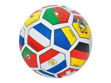 play time slicice fudbal: Fudbalska lopta sa dizajnom koji prikazuje zastave različitih zemalja — 1