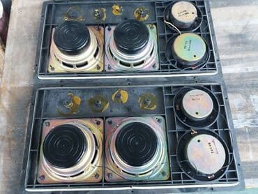 IPod i MP3-plejeri: Saba box 600-delovi -visoki 9 cm; precnik magneta 7 cm; sirina magneta — 7