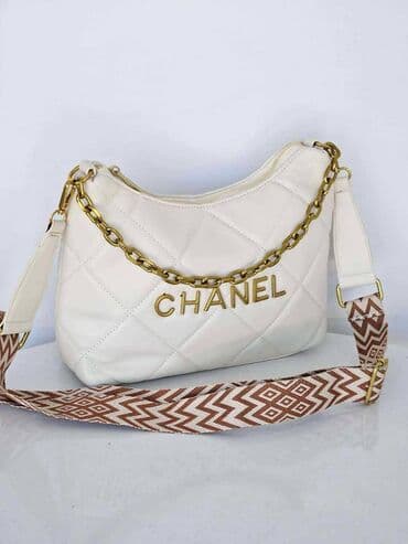 smaragdno zelena torbica: Elegantna torbica, Chanel — 1