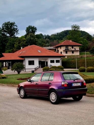 Volkswagen: Volkswagen Golf 3, hečbek sa 5 vrata. Na autu odradjena komplet — 14