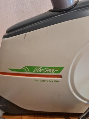bogner vunena kapa: Sobni bicikl LifeGear - Tip: magnetni sobni bicikl za kardio trening — 2