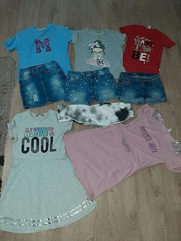 Stvarčice za devojcicu. Veličina 12. Cene od 150 do 600 din. Na paket na lalafo.rs Stvarčice za devojcicu. Veličina 12. Cene od 150 do 600 din. Na paket