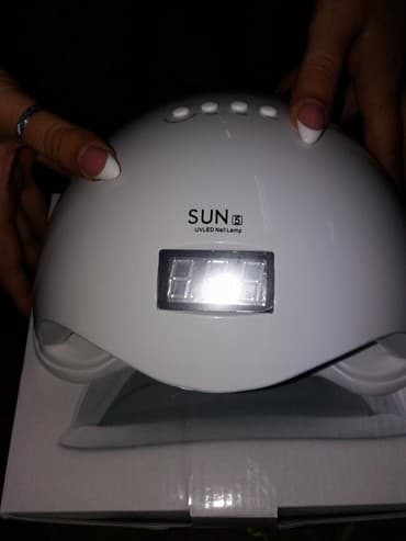Aparati za manikir i pedikir: LAMPA ZA NOKTE Sa VENTILATOROM.
48W. NOVO
2500DIN.
061/ — 1