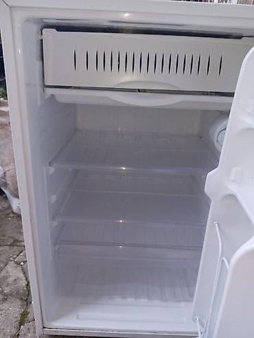 costa coffee aparat: Kompaktni frižider - Tip: samostojeći mini frižider sa gornjim — 2