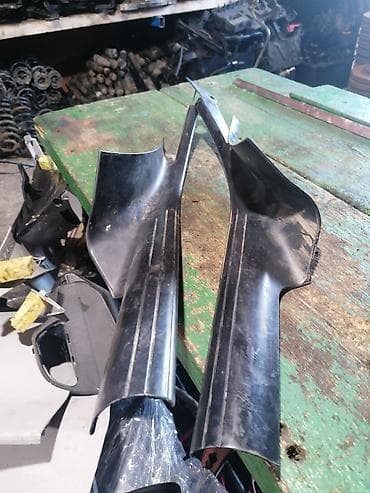 tabla u autu: BMW E39 – Set plastičnih lajsni/pragova unutrašnjosti - Originalne — 1