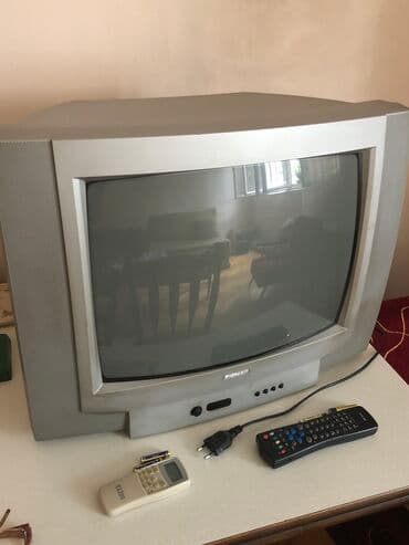 ram za televizor: Korišćen CRT televizor Pionier sa daljinskim upravljačem, dijagonala — 1