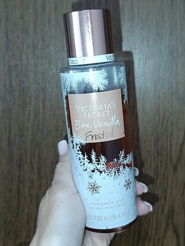 Victoria’s Secret Bare Vanilla Frosted – mirisni sprej za telo -