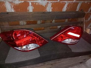 polovni farovi za punta 2: FAROVI 207 ZA PEUGEOT 207 | Originalni polovni delovi za Peugeot I — 3