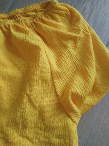 crop top h m: Majica xs — 3