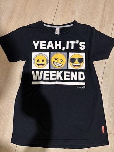 Obe majice za 400 din,Kao nove su na lalafo.rs Obe majice za 400 din,Kao nove su