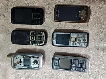Na prodaju lot starijih mobilnih telefona, idealan za kolekcionare