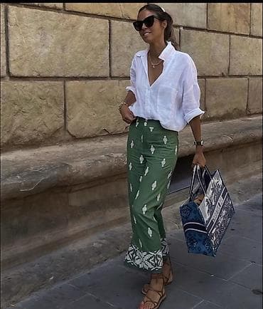 Pantalone: Ženske letnje pantalone sa etno printom
2100
Din
S M L — 4