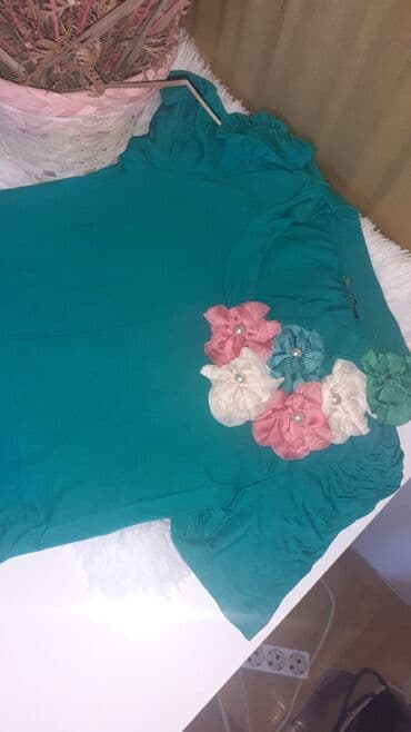 Women's T-shirts and tops: Fashion, M, color - Green — 3