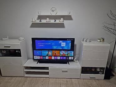 polica za sank: Polica za tv — 2