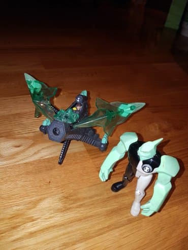 beba ajkula igracka: Original cartoon network ben 10 igracka. Masina - vozilo od action — 6