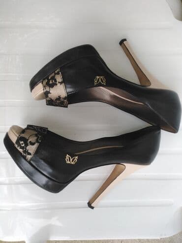 mokasine novi sad: Pumps, 37 — 3