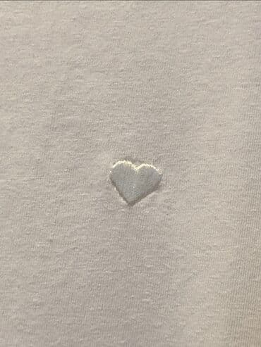 Sets: DVE Nove ZARA MAJICE Velicina 11 - 12 god Tamnije sive boje u odnosu — 7