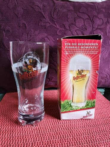 solje sa natpisom: Casa nova,vintaz Hasseroder Premium Pils sa 5 stopica — 1