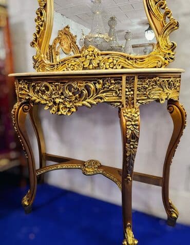 polovan namestaj обреновац слике: Antique Console Tables — 4