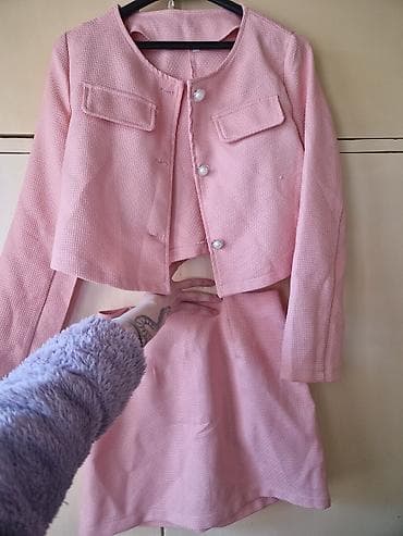 psg komplet: Dvodijelni komplet u boji svijetloružičaste: kratki sako i mini suknja — 1