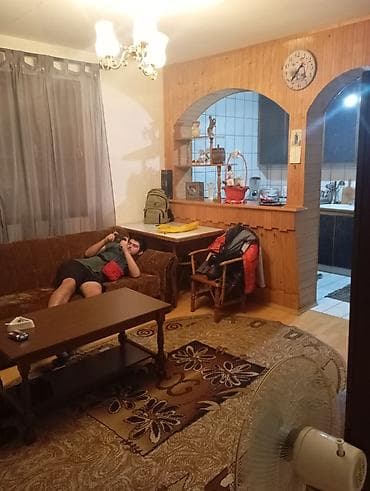 sobe novi sad izdavanje: Prostran dnevni boravak sa kuhinjom i trpezarijskim šankom - Otvoren — 6