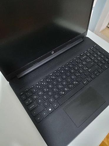slusalice cena: HP 15s-fq3008nm | 8GB RAM | 15.6 FHD | 256GB SSD Laptop je korišćen — 1
