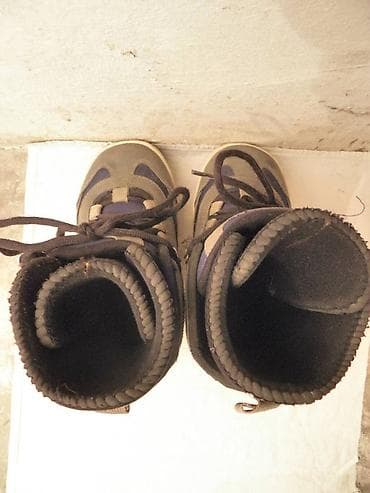 Cipele za snoubord Nidecker,(mondopoint 24,5)br.35,očuvane