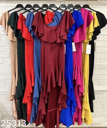 brankodeks haljine: Elegantna večernja haljina sa volanima –2150 din
S M L — 9