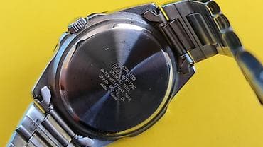 Upaljači i prateća oprema: Casio analogni muški sat – inox narukvica i kućište, klasičan sportski — 5