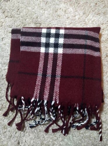 Sportswear: Italijanski vuneni šal Ovaj prelep vuneni šal je kupljen u Rimu i — 5