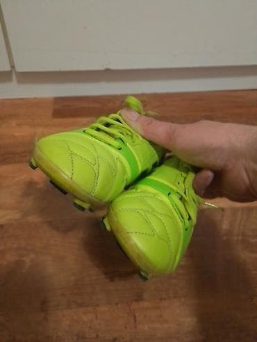 Oprema za skijanje: Kopacke ADIDAS br 34 gaziste 210 mm su u odlicnom stanju sa sitnim — 9