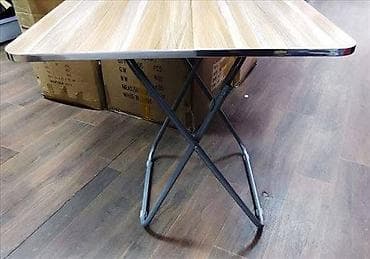 Sweatpants: Sto za terasu, dvorišta piknik. Dimenzije70x70 cm
3400 din — 5