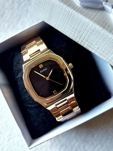 helena vera brand: Fantastičan Guess sat u srebrnoj, ili zlatnoj boji (kombinacija zlatne — 2