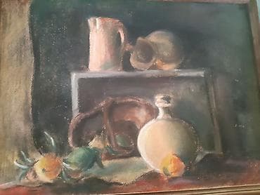 pusnica za meso od bureta cena: Pastel, posudama, bocom i voćem raspoređenim na stolu, u toplim — 2