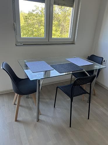 Stakleni trpezarijski sto 130x80cm Lično preuzimanje u Novom Sadu — 2