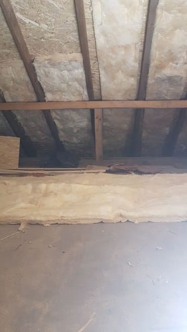 demontaža i montaža pvc stolarije: Patosenje krova pranje i farbanje crepa — 4