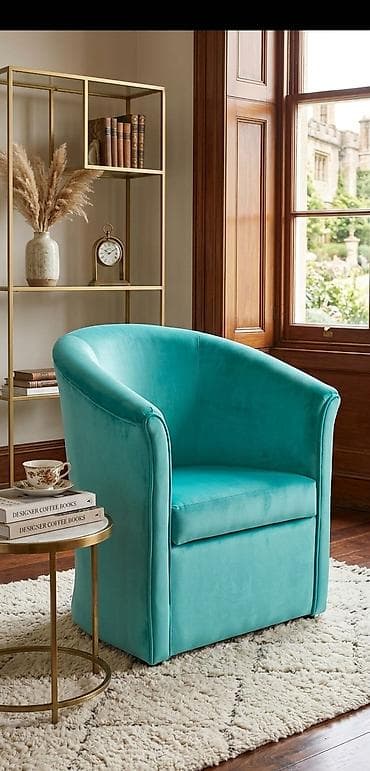 Fotelje na akciji Samo u ovim bojama. Svetlo zelena i zuta.Ogranicena