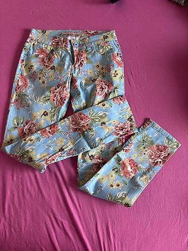 Women's Footwear: Ženske pantalone sa cvetnim printom - Model: uske/skinny kroj sa — 3