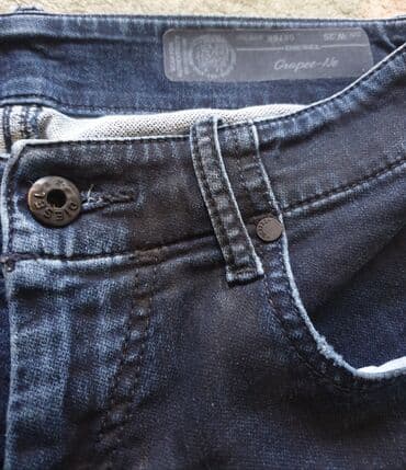 push up pantalone: DIESEL original farmerke uske stretch, teget boje, izgledaju kao da su — 1