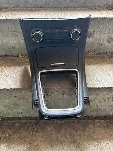 automati: Mercedes-Benz 2013 г. — 1