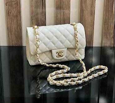 guess torbe 2022: Elegantna damska torba sa prepoznatljivim prošivenim („quilted“) — 1