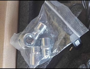 uradi sam orman za terasu: Aku račva 3/8 sa USB kablom i nasadnim ključevima. Novo, u original — 5