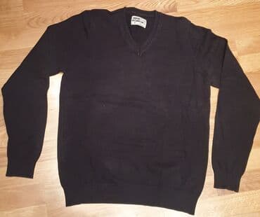 c a zimske jakne: Pull bear džemper uz telo V izrez za muškarce. Pazuh 48 cm, duzina — 1